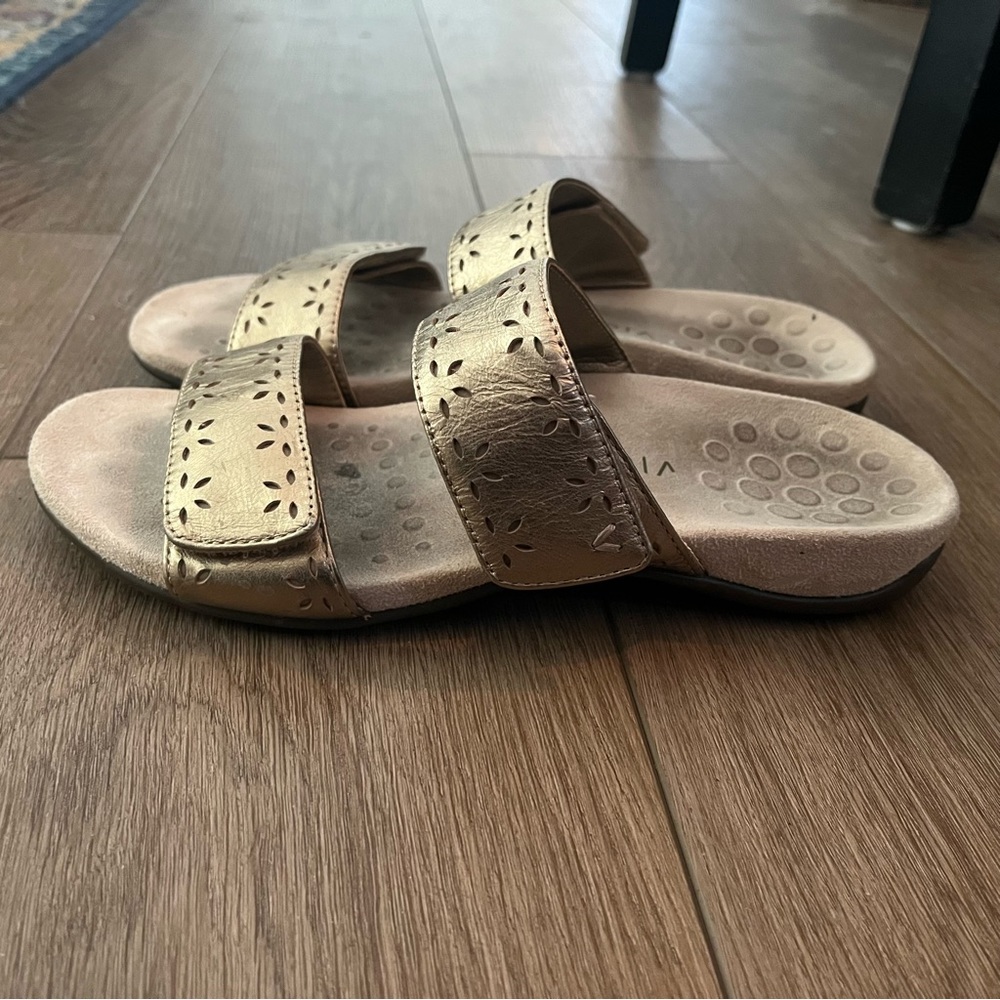 Vionic‎ • Randi Slide Sandal Gold